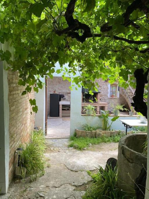 Ca La Trini - Turisme Rural Villa Torrellas de Foix Exterior photo